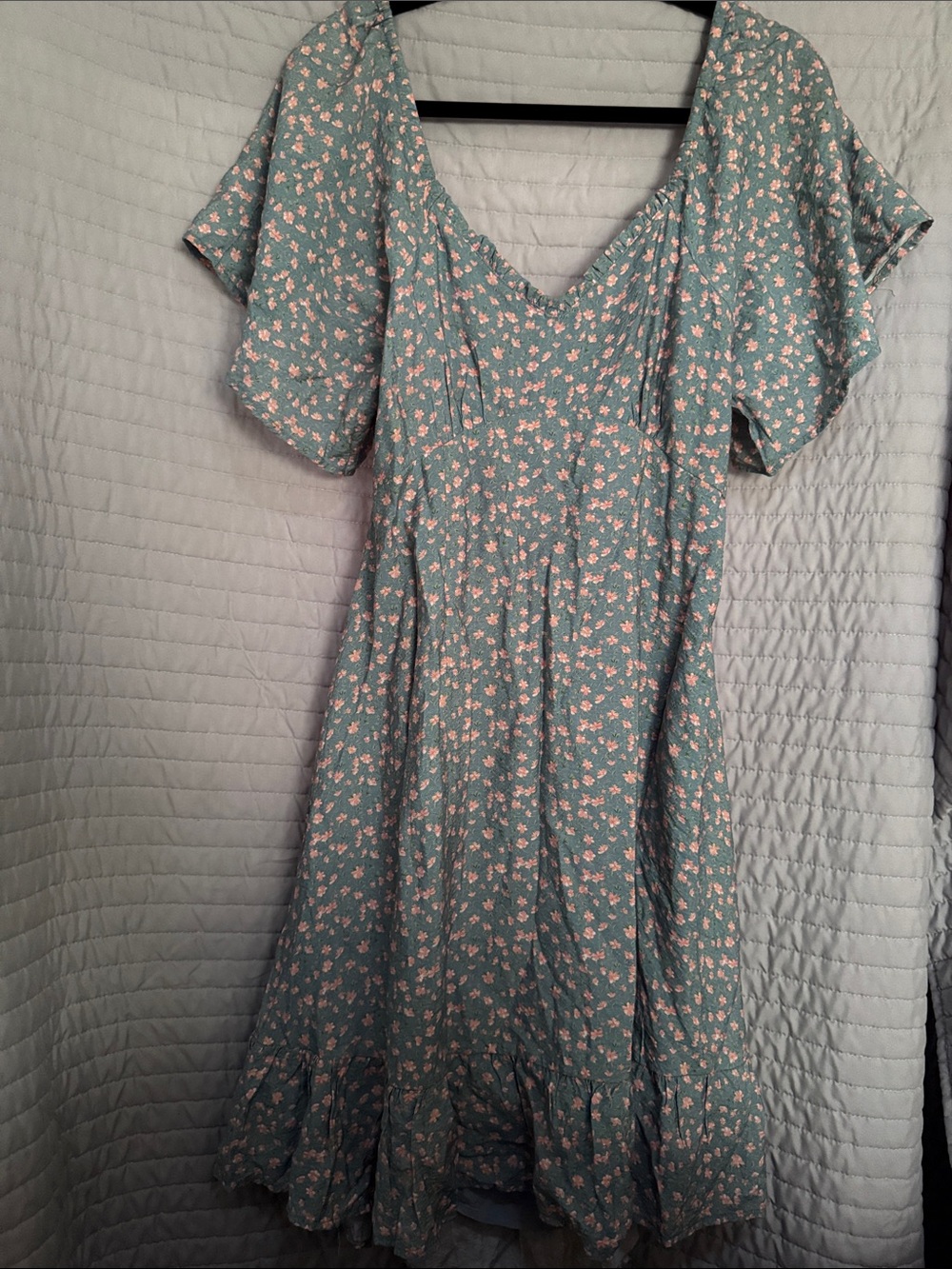 In Bloom Light Blue Floral V-Neck Casual 100% Rayon Dress